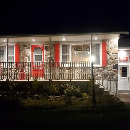 Atelier Galerie Anne Drouin Peinture&Pension Sainte-Julie Exterior foto