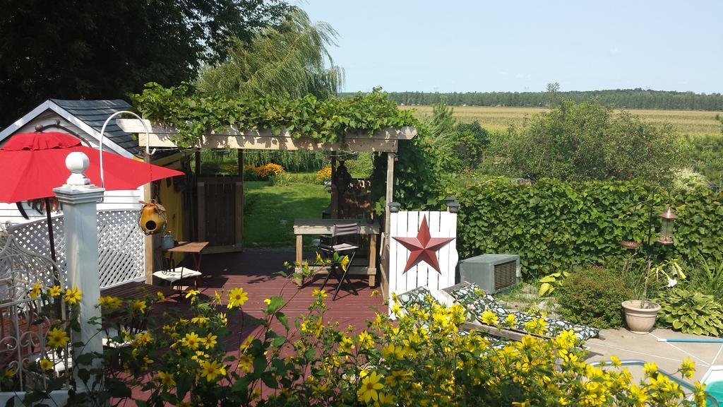 Atelier Galerie Anne Drouin Peinture&Pension Sainte-Julie Exterior foto