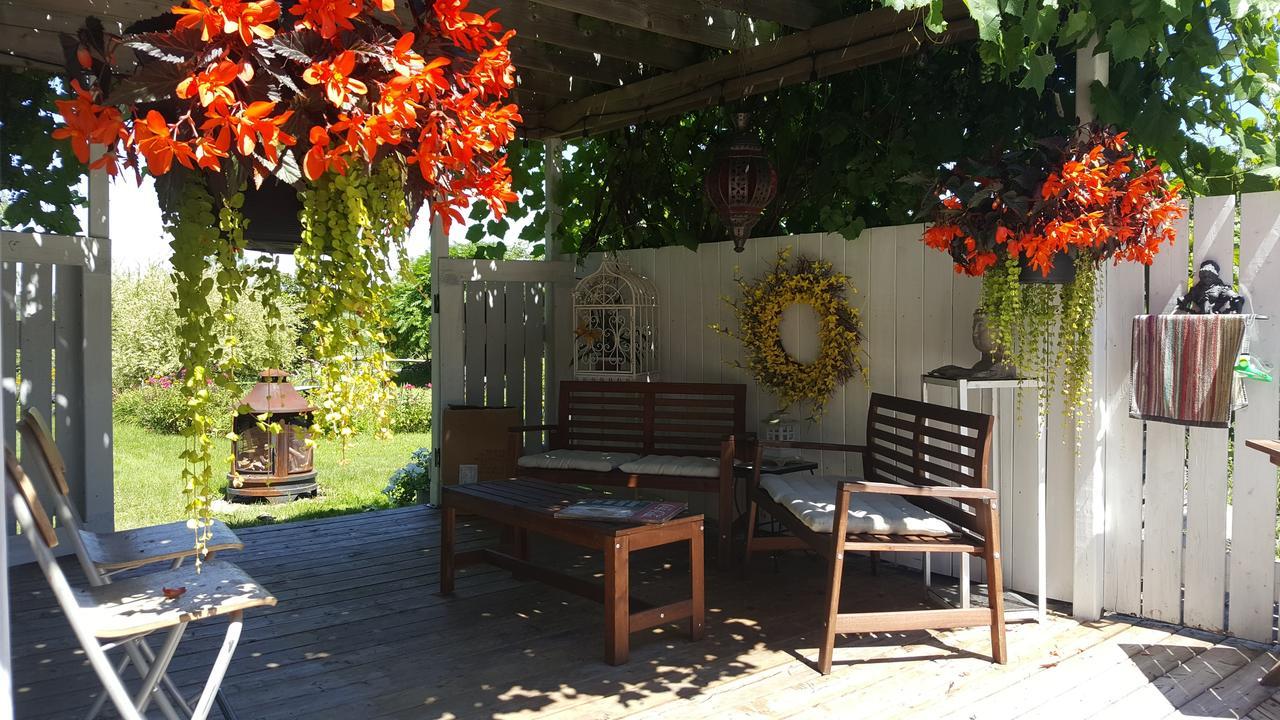 Atelier Galerie Anne Drouin Peinture&Pension Sainte-Julie Exterior foto